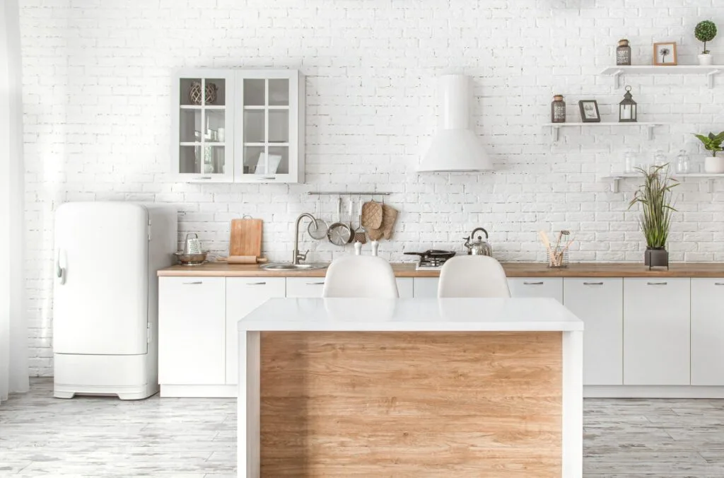 Bright, neutral scandi-style kitchen, representing utah kitchen renovation results that Renovate Ease can provide