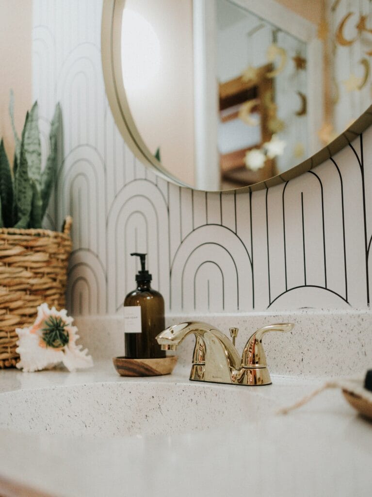 wallpaper in bathroom | Renovate Ease